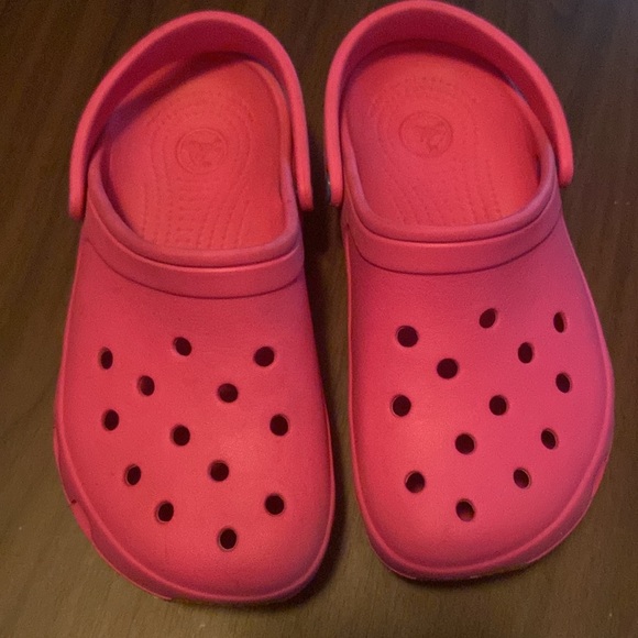 Crocs Retro Clog Kids Size 1 Unisex CROCS Classic PINK Slip On Clog Water Shoes - Picture 2 of 16